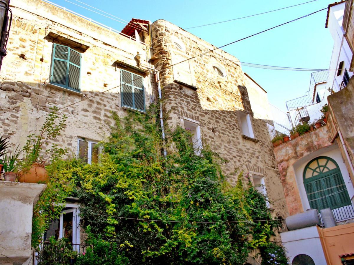 Apartment Lo Scuopolo-2 By Interhome Isquia Exterior foto